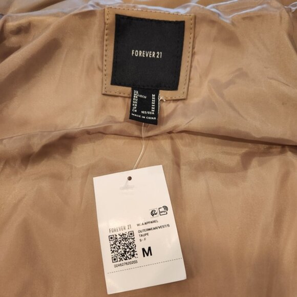 BNWT Forever 21 Tan Vegan Faux Leather Puffer Vest Womens Oversized M - Picture 8 of 9